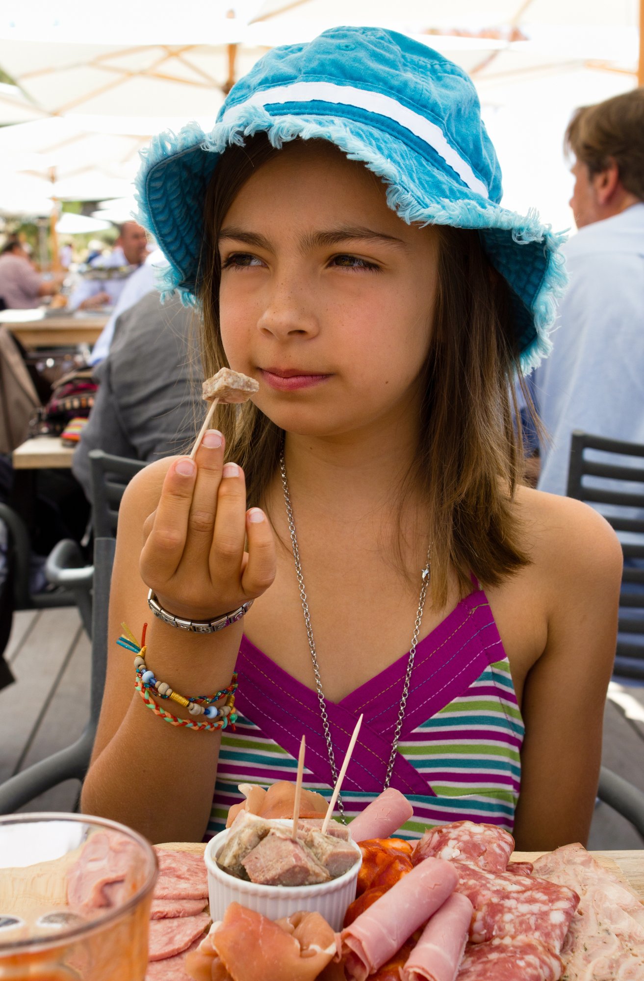 Kids eating healthy